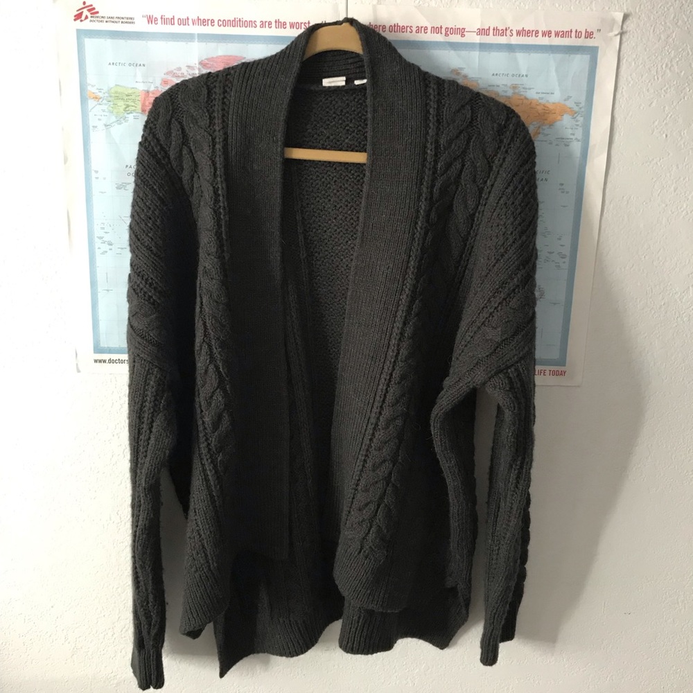 Thick Cable Knit Cardigan